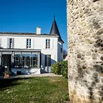 Chateau De Seguin Lignan-de-Bordeaux